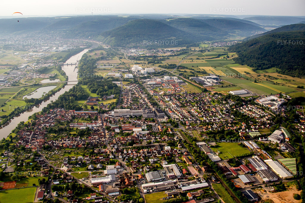 Luftbild: Fluß- Uferbereichen des Main in Kleinheubach im Bundesland Bayern in Deutschland. Foto: IMG_089589.jpg vom 11.06.2016 durch Werner Riehm/FLY-FOTO.de