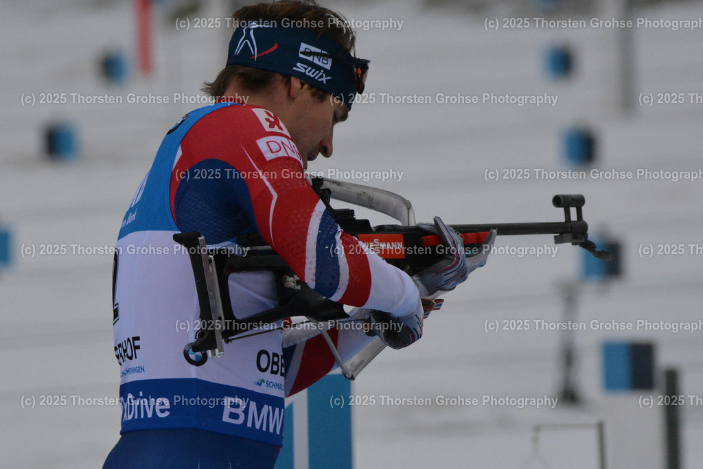 IBU WC Biathlon Oberhof 2018 | SVENDSEN Emil Hegle (NOR) am Schiessstand; IBU WC Biathlon Oberhof 2018, 12,5 km Verfolgung der Männer am 06.01.2018 in der DKB Ski Arena in Oberhof, (Deutschland) - Realisiert mit Pictrs.com