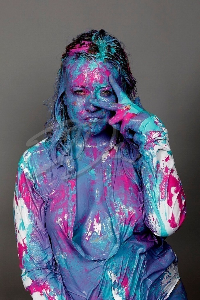 BodyArt-COLORSHIRT_1465 | #014 | Modell: Alena | Foto: Tschiponnique Skupin - Realisiert mit Pictrs.com