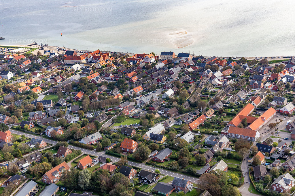 Aerial view: View of the town in Fanø in the state South Denmark, Denmark.Photo: IMG_118558.jpg taken on 09/21/2019 by Werner Riehm/FLY-FOTO.comResolution of the original: 5418 x 3612 px