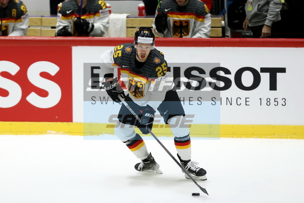 Daniel Schmölz - GER | Daniel Schmölz - GER - Realisiert mit Pictrs.com