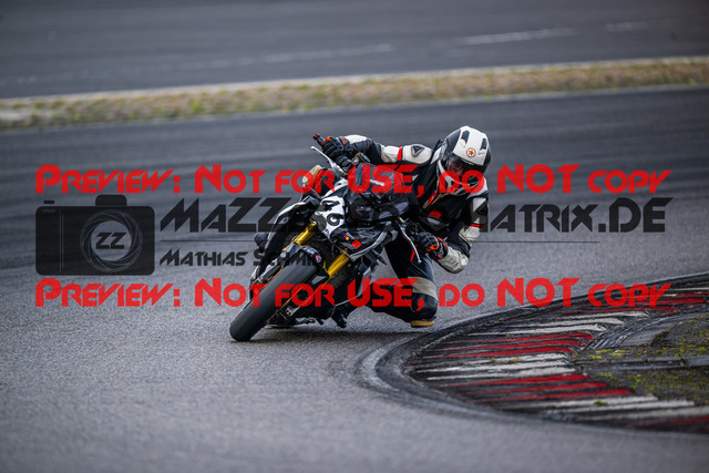 MaZZes_FotoMatrix_230719_3844 | ROT