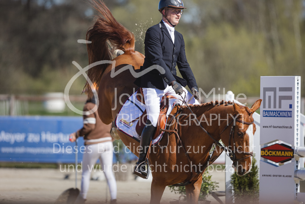 220416_4_L-Stil2-508 | Frühlingsfest der Pferde
Herford
16.April 2022
04/2 Stilspringprüfung Kl.L geschlossen 79-481 RLP