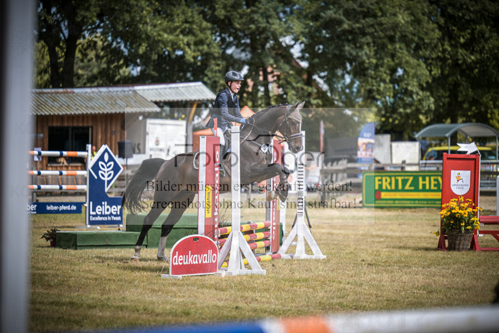 DOS_0775 | Entdecke hochwertige Reitturnierfotos von Foto Oger. Professionell, emotional und authentisch – jetzt Lieblingsmomente im Shop bestellen. - Realisiert mit Pictrs.com