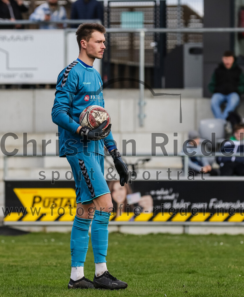 2024-02-24_046_FC_Schwaig_gegen_TSV_1880_Wasserburg | Oberding, Deutschland, 24.02.2024:
Fußball, 2. Runde Qualifikation TOTO-Pokal 2023 / 2024, 1. Spieltag, FC Schwaig gegen TSV 1880 Wasserburg, Endergebnis: 2:3

Torwart Philipp Strunk (FC Schwaig, #30)

Foto: Christian Riedel / fotografie-riedel.net