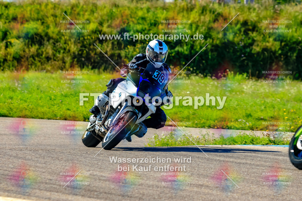 039-2100 | Hier findet Ihr Bilder von Touristenfahrten auf der Nürburgring Nordschleife oder von anderen Veranstaltungen die ich besucht habe. Viel Spass beim Durch Schauen 