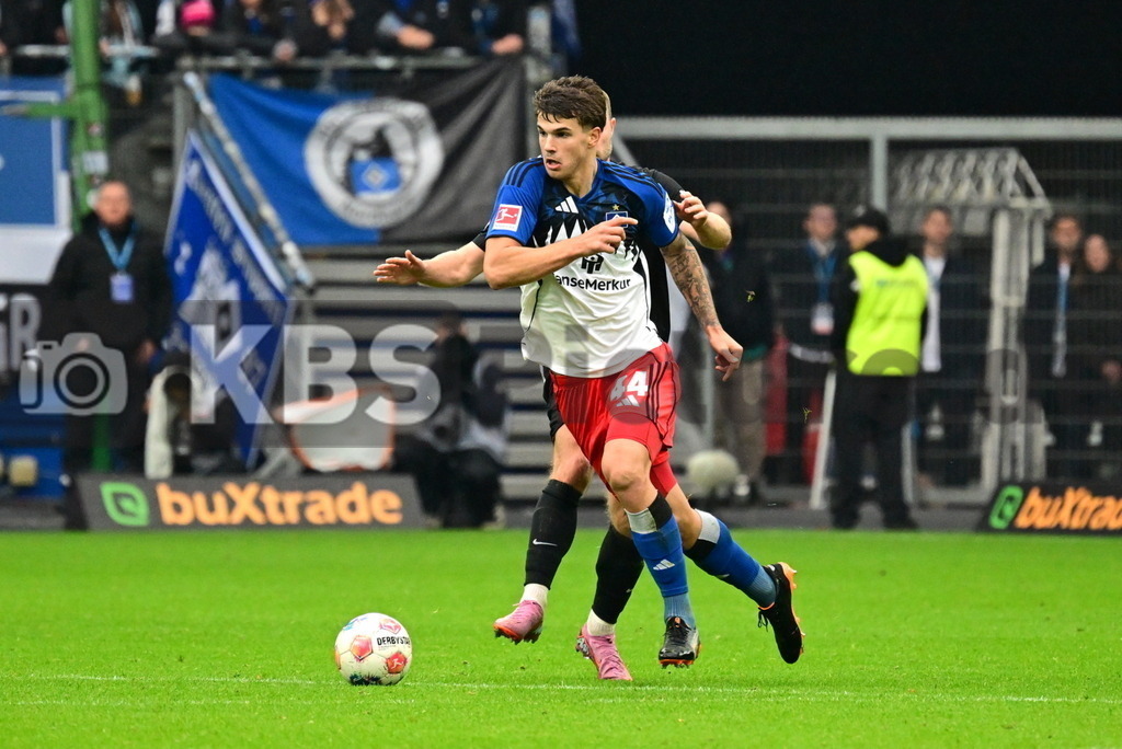 KBS Picture_HSV-Wolfsburg_026 | v.v. Vuskovic Luka (HSV) , Eriksen Christian (VfL Wolfsburg) ,Sportplatz :  Volksparkstadion, - Realisiert mit Pictrs.com