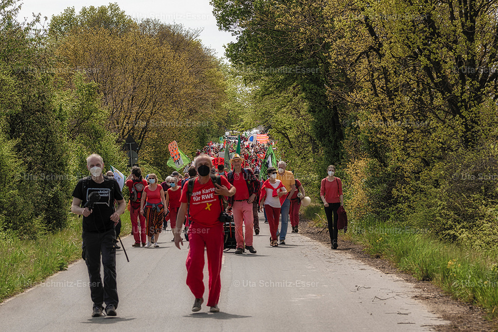 Rote-Linie-Hambach_05 | CEUS Design - Realisiert mit Pictrs.com