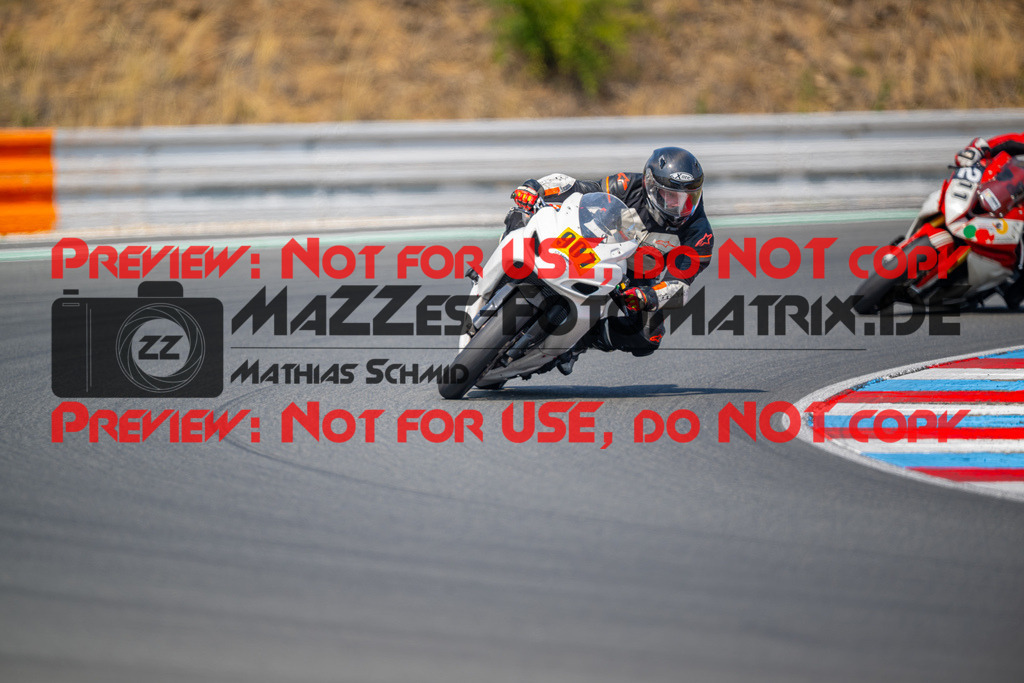 MaZZes-Fotomatrix-20260805-525631 | OPEN