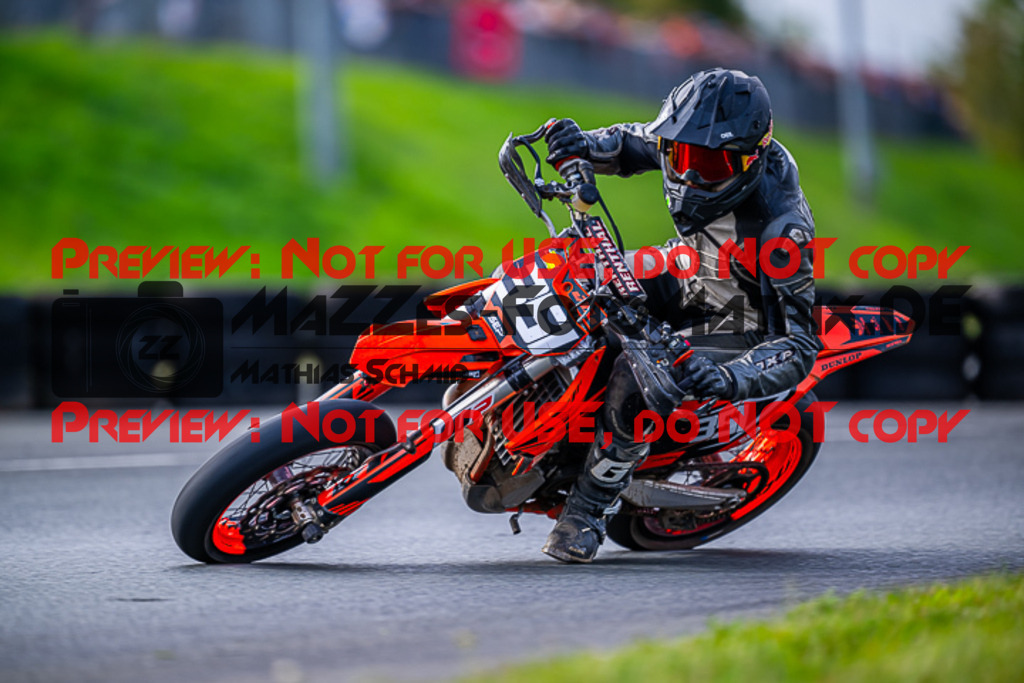 MaZZes_FotoMatrix_231001_4688 | S4