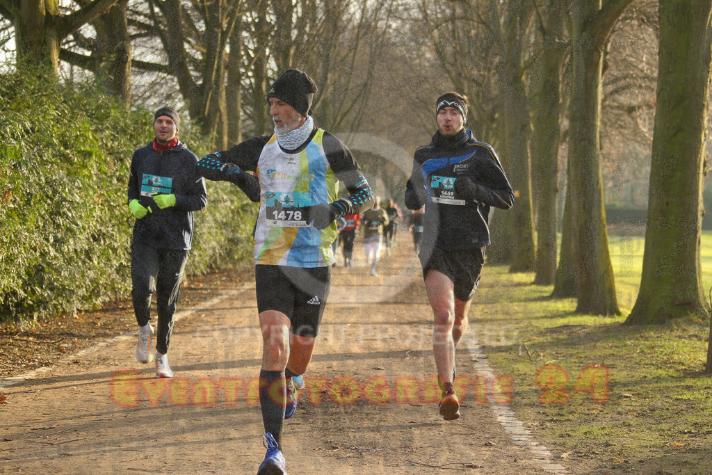 241231_1014_EV4_3533 | Sportfotografie im Rhein-Sieg Kreis, Köln, Bonn, NRW, Rheinland Pfalz, Hessen, etc. Unser Tätigkeitsfeld umfasst den Laufsport vom Volkslauf über den Marathon, Duathlon, Triathon bis zum Ultralauf wie Kölnpfad Ultra oder Schindertrail.