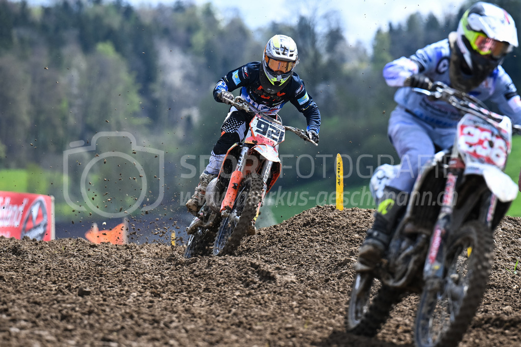Motocross Schlatt bei Winterthur - 29. April 2023 | #921 Buergler Kris aus Illgau (CH) auf KTM in der Kategorie MX2 am Motocross Schlatt bei Winterthur, 29. April 2023.
Instagram: @mx_schlatt | @mc_wila | @sam_schweiz
Bild: Sportfotografie Markus Aeschimann | www.markus-aeschimann.ch - Realisiert mit Pictrs.com