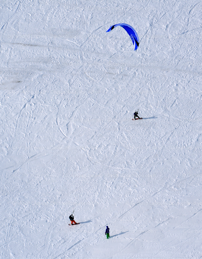 3700064 | Snowsurfen auf der Wasserkuppe