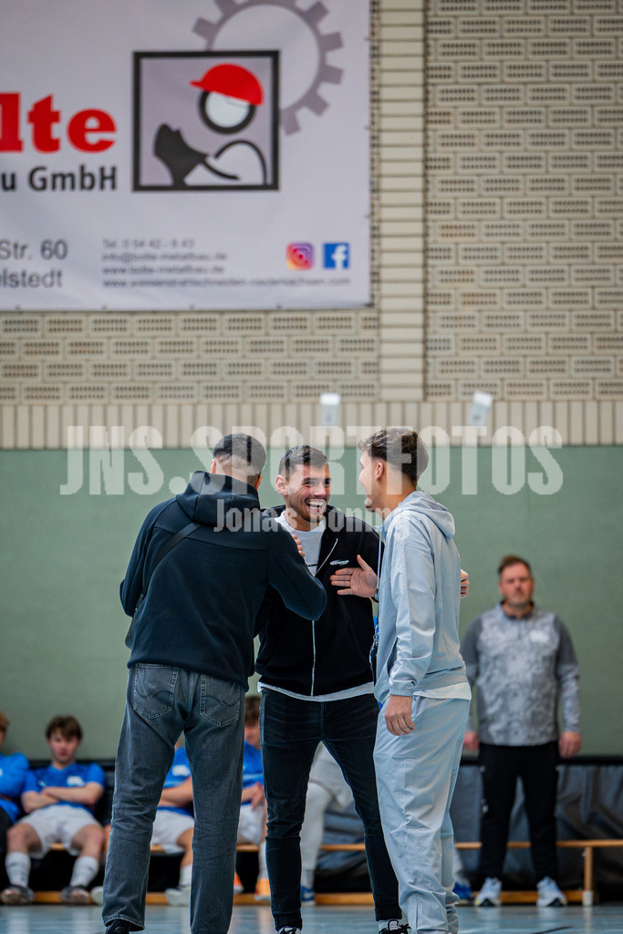 Weihnachtscup Max Sauber X Krisby Kebab-80 | jns.sportfotos - Realisiert mit Pictrs.com