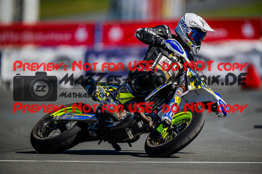 MaZZes_FotoMatrix_220903_2242 | S1