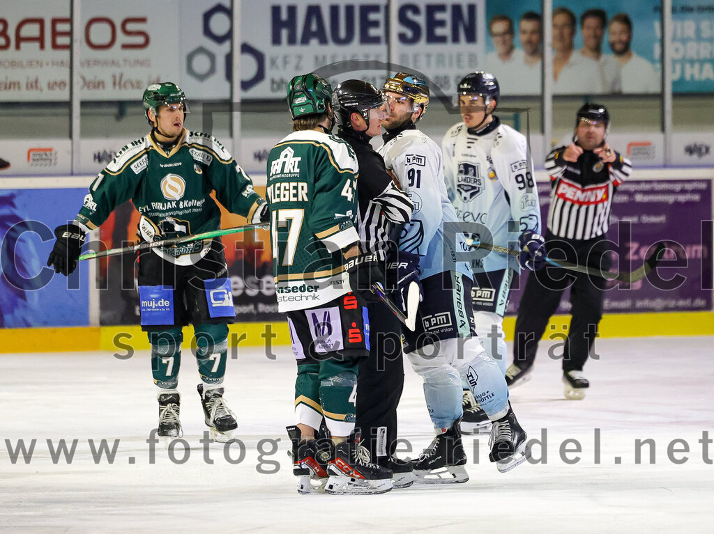 2026-01-06_113_TSV_Erding_gegen_EV_Lindau_Islanders | Erding, Deutschland, 06.01.2026:Eishockey, Oberliga Süd 2025 / 2026, 35. Spieltag, TSV Erding gegen EV Lindau Islanders, Endergebnis: 2:5Louis Trattner (Erding Gladiators, #7), Marco Pfleger (Erding Gladiators, #47), Zan Jezovsek (EV Lindau Islanders, #91), Valentin Busch (EV Lindau Islanders, #98)Foto: Christian Riedel / fotografie-riedel.net