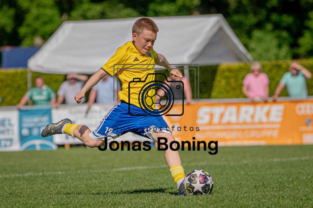 Fußball I C-Junioren I Saison 2025-2026 I Pfingsturnier Langförden I 16159 | jns.sportfotos - Realisiert mit Pictrs.com