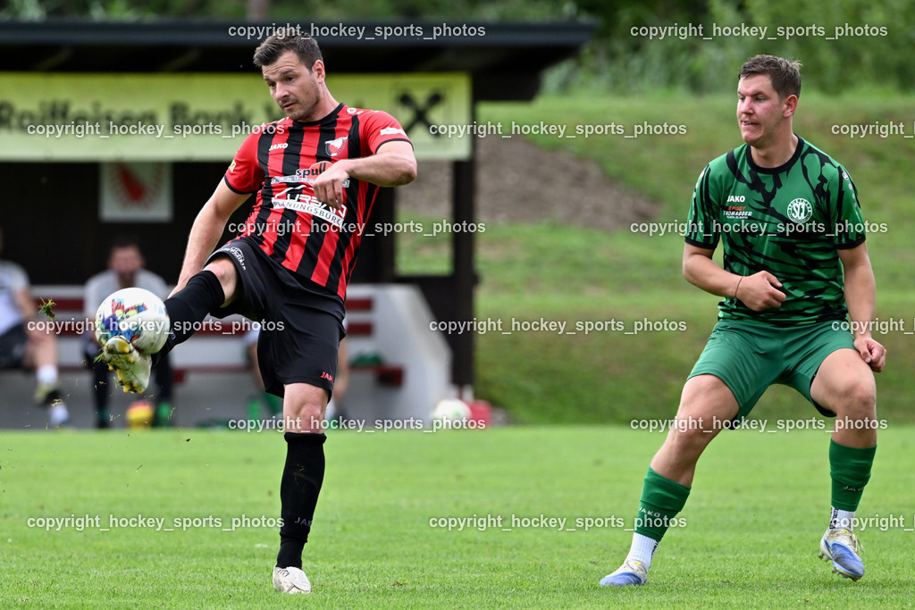 ATUS Nötsch vs. SC Landskron | #10 Andreas Orter ATUS Nötsch, #21 Fabio Gödel SC Landskron, ATUS Nötsch vs. SC Landskron, ATUS Nötsch vs. SC Landskron am 26.07.2025 in Nötsch (Dobratsch Arena), Austria, (Photo by Bernd Stefan)
