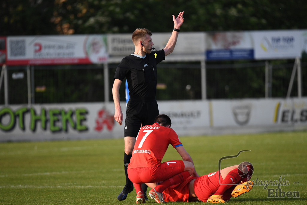 SSV Jeddeloh-SV Drochtersen/Assel | Herren Regionalliga; SSV Jeddeloh (blau)-SV Drochtersen/Assel (rot) am 30.04.2024; in Jeddeloh (53-Acht Arena), Photo: Philip Eiben 2024 - Realisiert mit Pictrs.com
