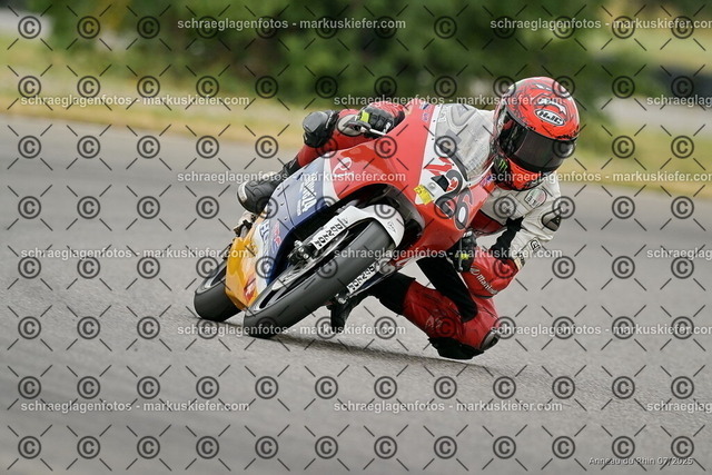 25bt05-0240 | markuskiefer.com - Realisiert mit Pictrs.com