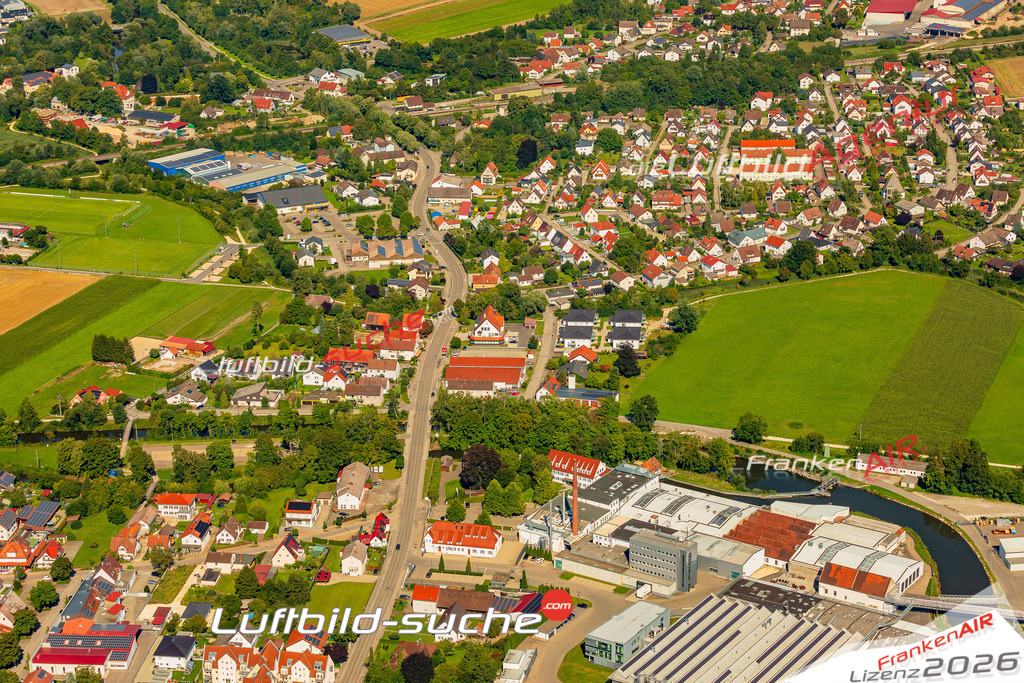 Luftaufnahme der Stadt Offingen - Die Luftaufnahme wurde 2025 vom UL-Flugzeug heraus erstellt ( keine Drohne ) - Hochauflösende Luftaufnahme - für professionelle Ausdrucke geeignet. Die Geschenkidee !Mit Lizenz und Bildrechte bestellbar