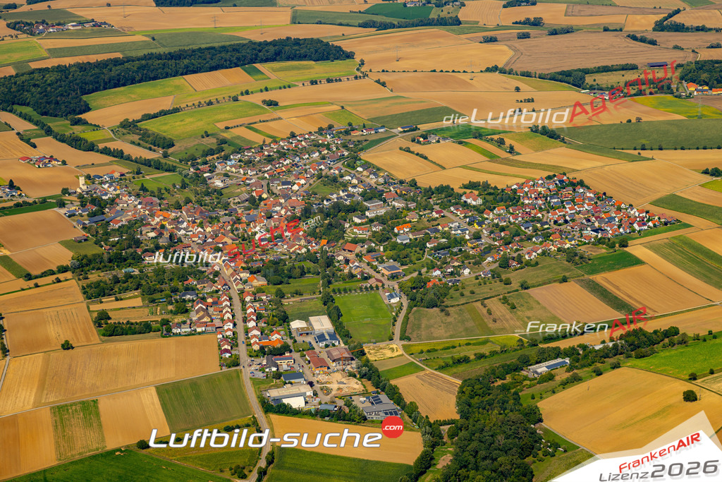 Das Luftbild zeigt : Adelshofen Eppingen - Die Luftaufnahme wurde 2024 vom UL-Flugzeug aus erstellt ( keine Drohne ) - Hochauflösende Luftaufnahme - Für grossformatige Ausdrucke geeignet. Die Geschenkidee !Mit Lizenz und Bildrechte bestellbar
