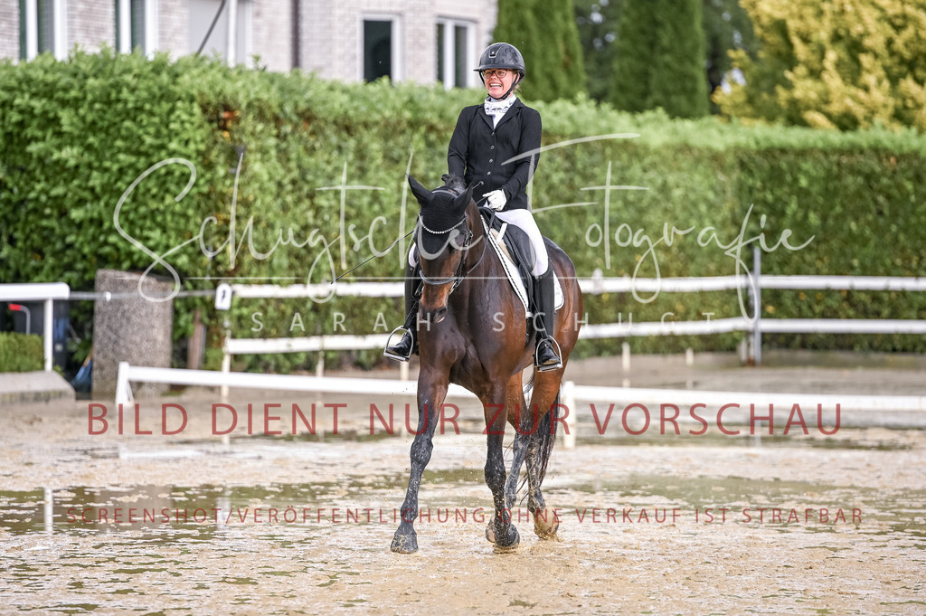 Schugtsche-Aluta25-54.Dressurprf.L1Trense-10 | Schugtsche Fotografie - Realisiert mit Pictrs.com