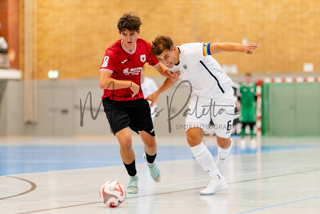 Futsal-Bundesliga, Saison 2025/2026, 2. Spieltag: SC Preußen Münster - FC Liria Futsal Berlin | Futsal-Bundesliga, Saison 2025/2026, 2. Spieltag, SC Preußen Münster empfängt FC Liria Berlin in der Universitäts-Sporthalle in Münster. Foto: sportfotografie.ms | Markus Paletta - Realisiert mit Pictrs.com