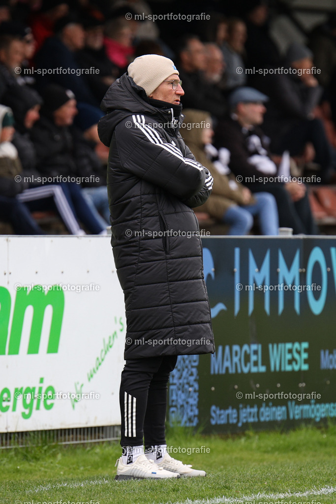 Fußball I Herren I Saison 2025/2026 I Oberliga Schleswig-Holstein I 27. Spieltag I Heider SV - SV Preußen 09 Reinfeld | ml-sportfotografie - Realisiert mit Pictrs.com