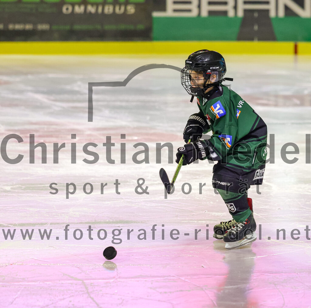 2025-12-14_095_TSV_Erding_gegen_ECDC_Memmingen_Indians | Erding, Deutschland, 14.12.2025:Eishockey, Oberliga Süd 2025 / 2026, 26. Spieltag, TSV Erding gegen ECDC Memmingen Indians, Endergebnis: 1:2Foto: Christian Riedel / fotografie-riedel.net