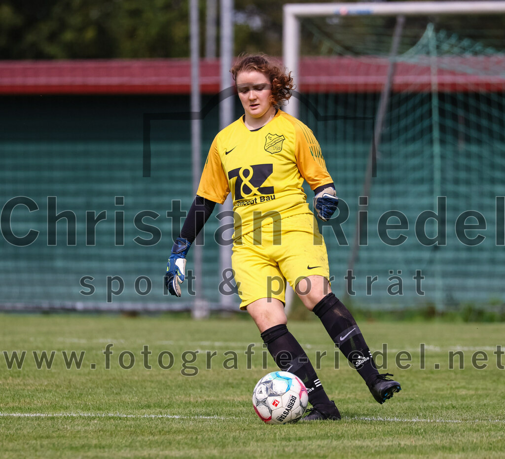 2023-09-03_147_Teamware_Cup_2023 | Oberding, Deutschland, 03.09.2023:
Fußball, TS Teamwear Cup 2023, Vorrunde, FC Schwaig gegen FC Langengeisling, Endergebnis: 

Foto: Christian Riedel / fotografie-riedel.net