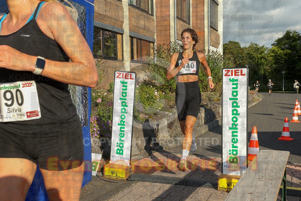 250801_1913_EX1_7335 | Sportfotografie im Rhein-Sieg Kreis, Köln, Bonn, NRW, Rheinland Pfalz, Hessen, etc. Unser Tätigkeitsfeld umfasst den Laufsport vom Volkslauf über den Marathon, Duathlon, Triathon bis zum Ultralauf wie Kölnpfad Ultra oder Schindertrail.