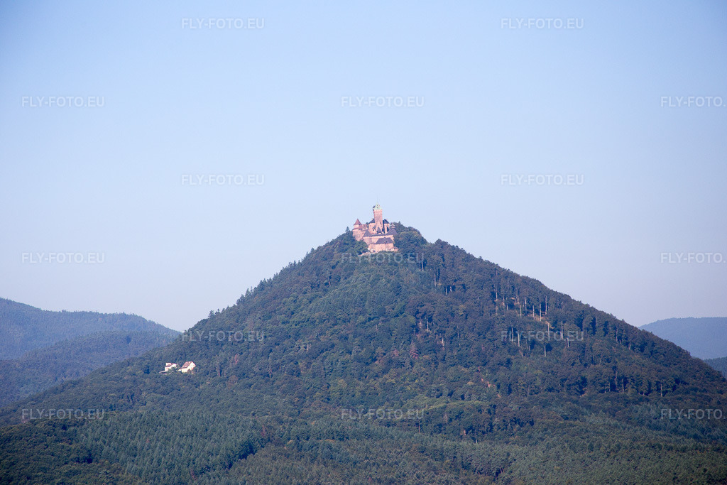 Vue aérienne: (Haut Königsburg) à Kintzheim dans le département Bas Rhin, France. Photo: IMG_093295.jpg prise le 16/08/2016 par Werner Riehm/FLY-FOTO.eu – Résolution de l'original: 5472 x 3648 px