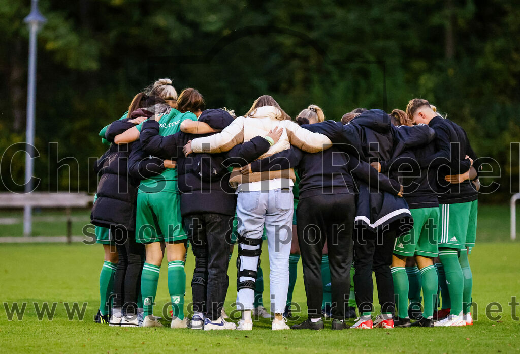 2023-10-21_010_FC_Forstern_gegen_FC_Ezelsdorf | Forstern, Deutschland, 21.10.2023:
Fußball, Frauen Bayernliga 2023 / 2024, 8. Spieltag, FC Forstern gegen FC Ezelsdorf, Endergebnis: 2:1

Foto: Christian Riedel / fotografie-riedel.net