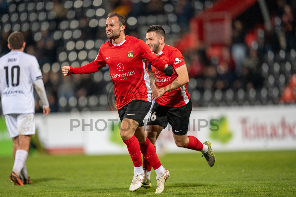 SG Sonnenhof Grossaspach vs. TSV Steinbach Haiger, Fussball, Regionalliga Suedwest, 25. Spieltag, 20.03.2026 | Kollektiver Torjubel nach dem Treffer zum 3:1 durch Fabian Eisele (SG Sonnenhof Großaspach, #23),SG Sonnenhof Grossaspach vs. TSV Steinbach Haiger, Fussball, Regionalliga Suedwest, 25. Spieltag, 20.03.2026Foto: photosbyphips/Philip Ziegler