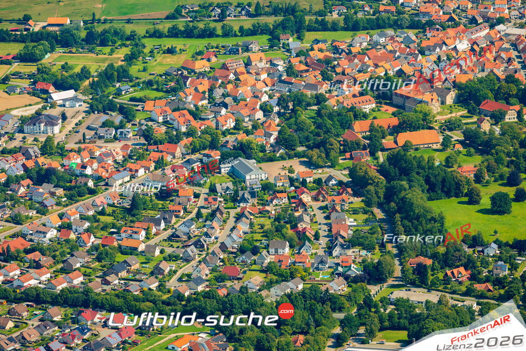 Vs Google Maps Willebadessen - Die Luftaufnahme wurde 2025 vom UL-Flugzeug heraus erstellt ( keine Drohnenaufnahme ) - Hochauflösende Luftaufnahme - für Wandbilder und großformatige Ausdrucke geeignet. Das besondere Geschenk!Hier alle&nbsp;Infos zur Lizenzierung der LuftaufnahmeWir fliegen auch dieses Jahr wieder in Ihre Region um Luftbilder zu erstellen.- Luftbild anfragen