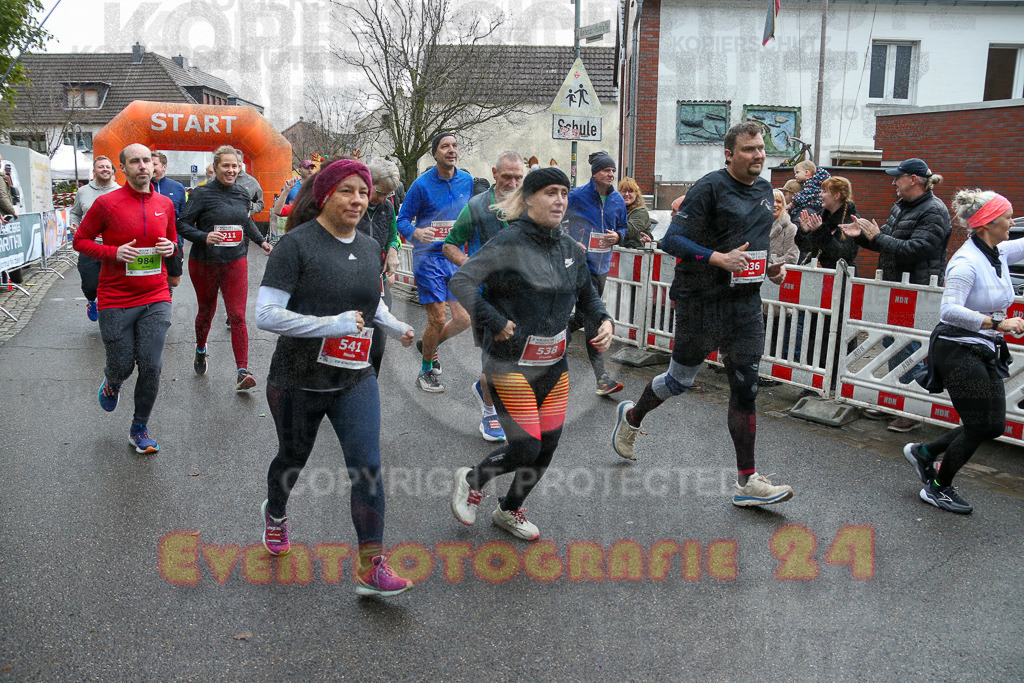251130_1134_EX1_8102 | Sportfotografie im Rhein-Sieg Kreis, Köln, Bonn, NRW, Rheinland Pfalz, Hessen, etc. Unser Tätigkeitsfeld umfasst den Laufsport vom Volkslauf über den Marathon, Duathlon, Triathon bis zum Ultralauf wie Kölnpfad Ultra oder Schindertrail.