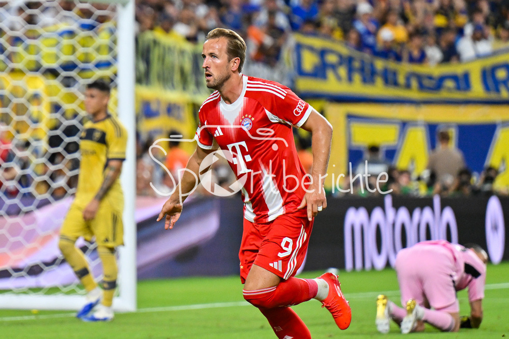 FC Bayern München - Boca Juniors | Jubel der Bayern nach dem Treffer zum 1-0 durch Harry KANE (FC Bayern Muenchen 9) / Tor / Torschuetze / Freude / Happy / FIFA Club World Cup: FC Bayern Muenchen - Boca Juniors, Hard Rock Stadium am 20.06.2025 / NOT FOR SALE IN USA