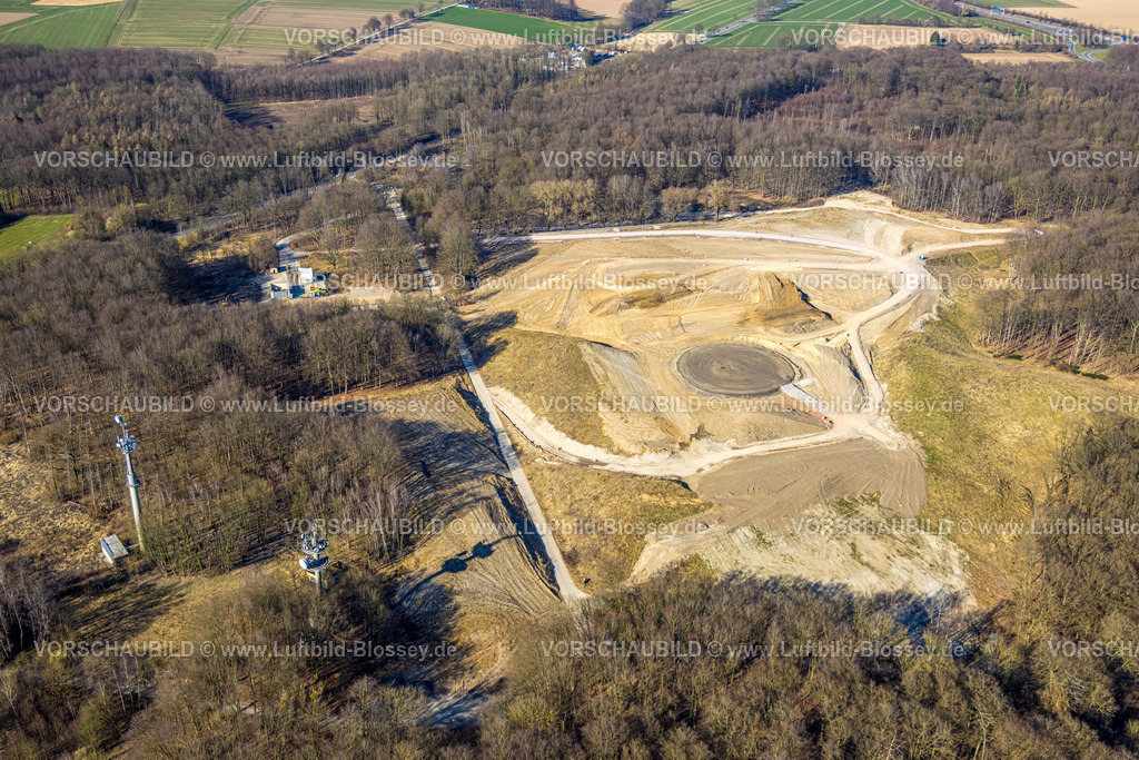 Werl250305833 | Luftbild, Baustelle für Windrad im Stadtwald, Waltringen, Ense, Soester Börde, Nordrhein-Westfalen, Deutschland