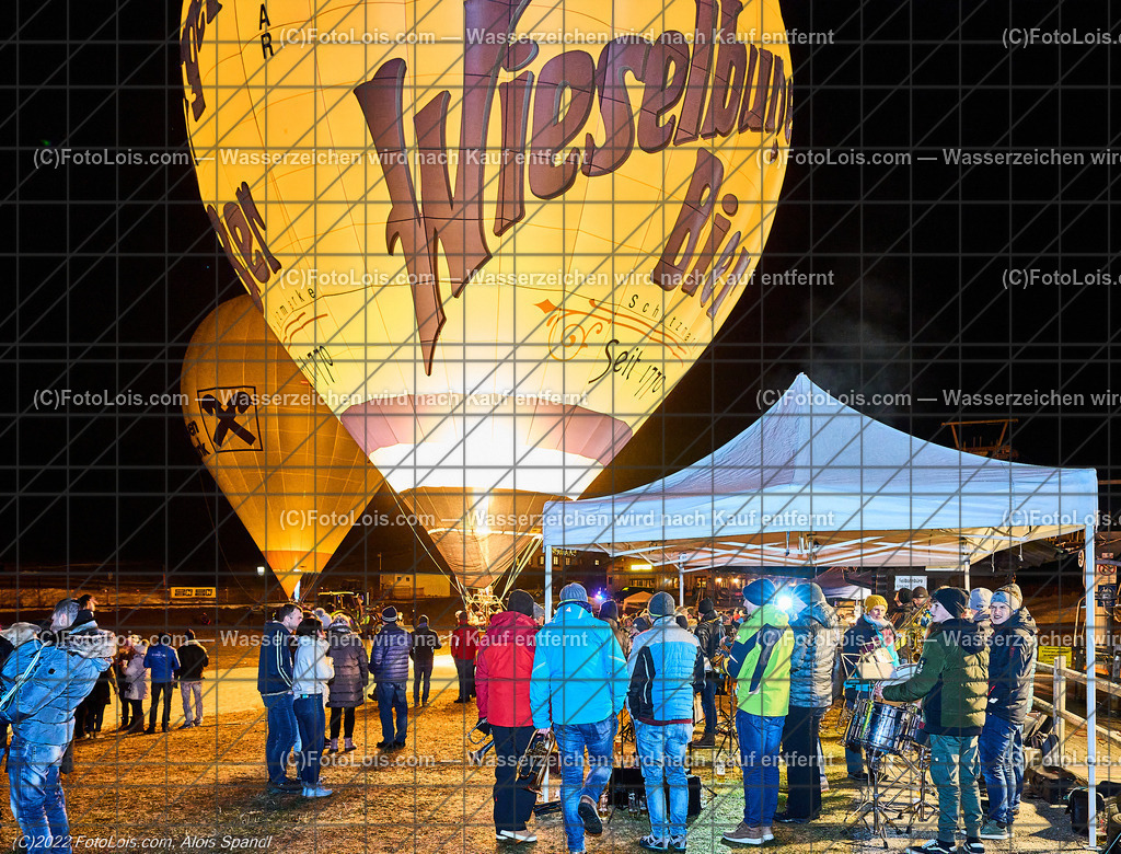 ALP0585_Nacht der Ballone_Lackenhof | (C)FotoLois.com, Alois Spandl, 'Nacht der Ballone' des Ballonclub ÖTSCHERLAND in Lackenhof/Weitental, gemeinsame Veranstaltung mit Tourismusverband ÖTSCHER, Mi 28. Dezember 2022.