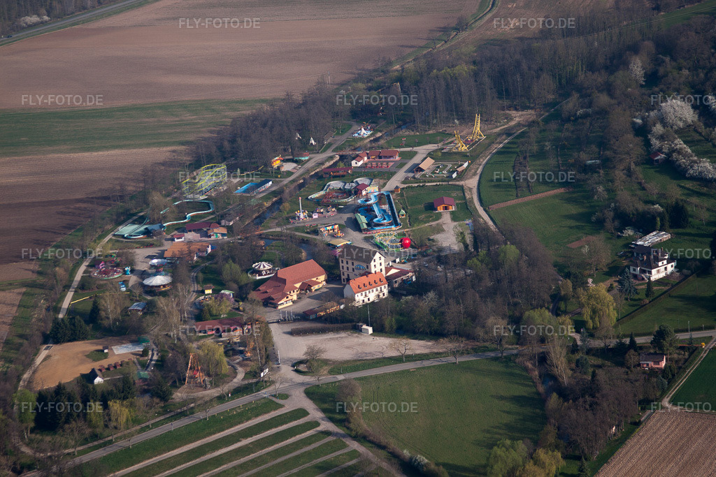 Luftbild: Ortsansicht in Morsbronn-les-Bains im Bundesland Bas-Rhin in Frankreich. Foto: IMG_63763.jpg vom 30.03.2014 durch Werner Riehm/FLY-FOTO.de