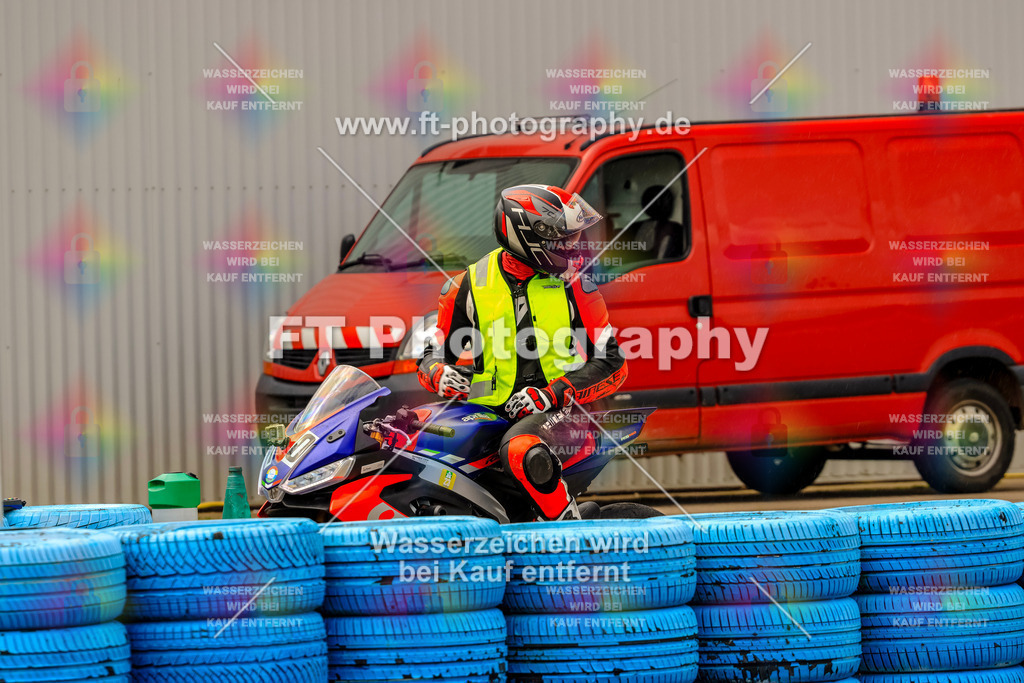 MotoTeam-9807 | Hier findet Ihr Bilder von Touristenfahrten auf der Nürburgring Nordschleife oder von anderen Veranstaltungen die ich besucht habe. Viel Spass beim Durch Schauen 