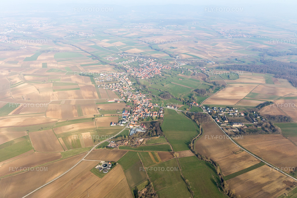 Aerial view: View of the town in Oberrœdern in the state Bas-Rhin, France.Photo: IMG_105374.jpg taken on 03/25/2018 by Werner Riehm/FLY-FOTO.comResolution of the original: 5472 x 3648 px