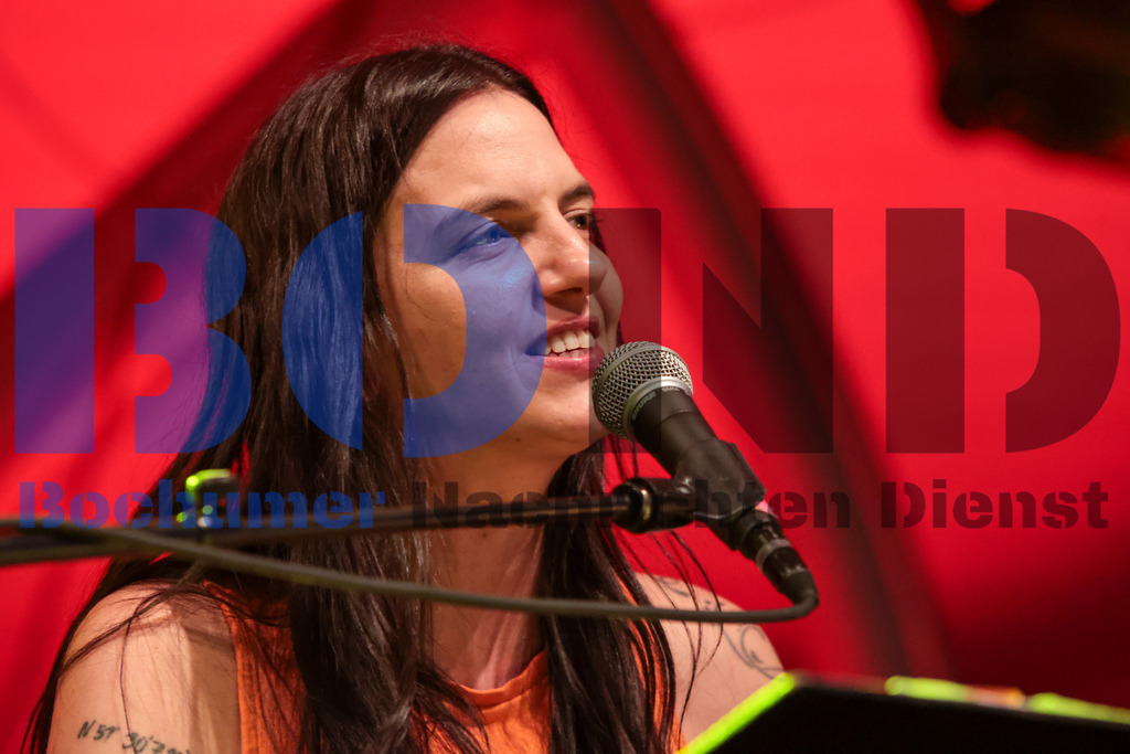 SES_BTFEUE20250704-17 | bond - Realisiert mit Pictrs.com