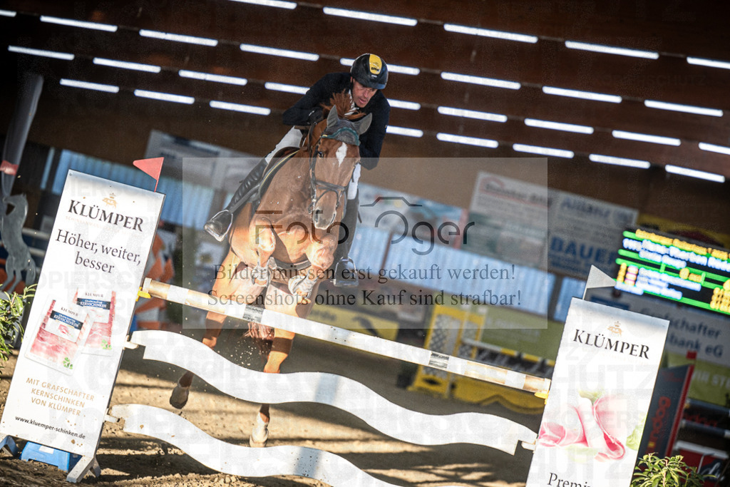 DOS_3681 | Entdecke hochwertige Reitturnierfotos von Foto Oger. Professionell, emotional und authentisch – jetzt Lieblingsmomente im Shop bestellen.Deutschlandweite Turnierfotografie. - Realisiert mit Pictrs.com