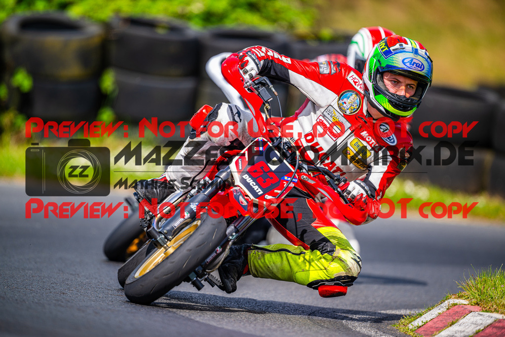 MaZZes_FotoMatrix_240430_6007705_1869 | Fotograf Mathias Schmid
Sportfotograf,
Eventfotograf,
Hochzeitsfotograf,
Portraitfotograf