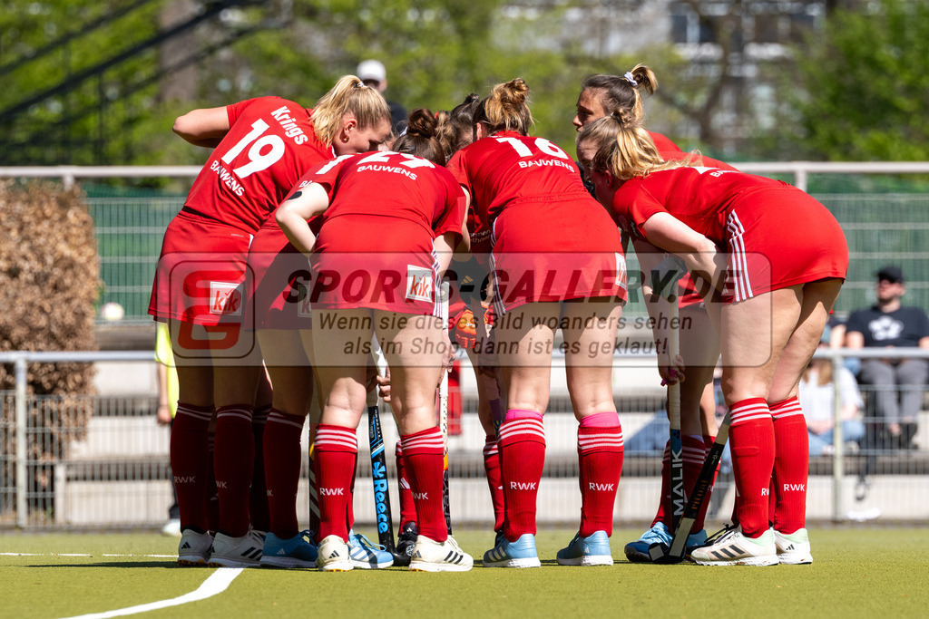 SFE_20250412_0057 | Köln, Deutschland, 12.04.2025:  Hockey 1. Bundesliga Damen Rot-Weiss Köln - Harvestehuder THC im KTHC Stadion Rot-Weiss Köln Tennis and Hockey Club am 12.04.2025 in Köln, Deutschland. (Foto von Stephan Fehrmann)Köln, Germany, 12.04.2025: Hockey 1. Bundesliga Damen Rot-Weiss Köln - Harvestehuder THC in KTHC Stadion Rot-Weiss Köln Tennis and Hockey Club at 12.04.2025 in Köln, Deutschland. (Foto from Stephan Fehrmann)