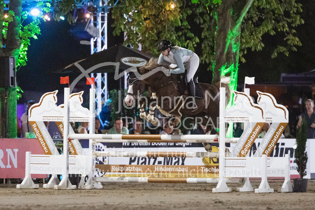 220825_Delbrueck_A1-Mannschaft-484 | Deine schönsten Turniermomente als professionelle Fotos! Entdecke hochwertige Pferdesport-Fotografie im Online-Shop. Jetzt Fotos finden & bestellen!