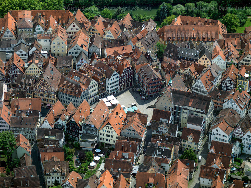 2825258 | Altstadtbereich um den Marktplatz von Tübingen