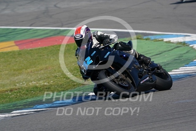 2022_05_09_PBK_21348 | Sportfotografie; SlowMotion; Video; Rennstrecke; Hafeneger; Speer; Racing; RSE; BMW; CBO; Trackday; Motorsportarena; Hockenheimring; Brno; Most; Barcelona; Valencia